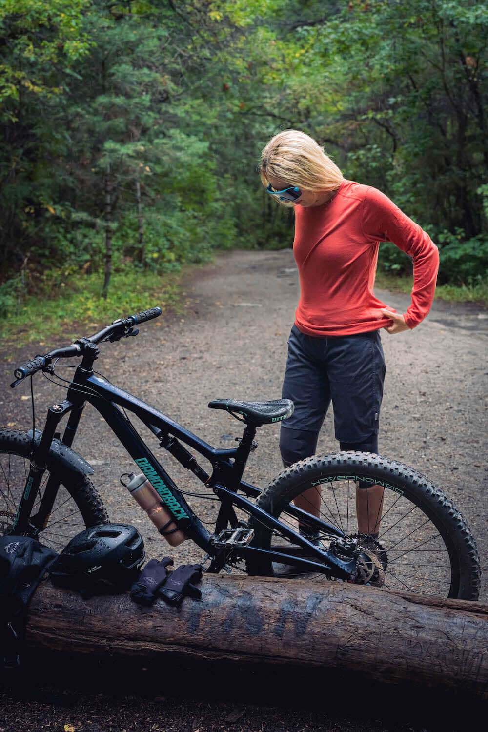 Merino Wool Women's Long Sleeve Top | Crew Neck Shirt | Deep Olive