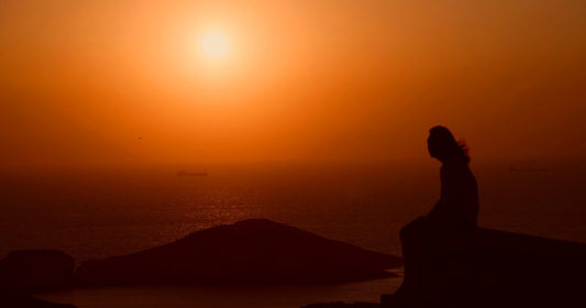 The Art of Being Somewhere: Why Most People Travel Without Ever Arriving