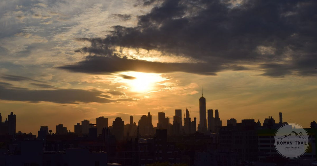 Manhattan skyline at golden hour, New York City packing list for women by Roman Trail Outfitters