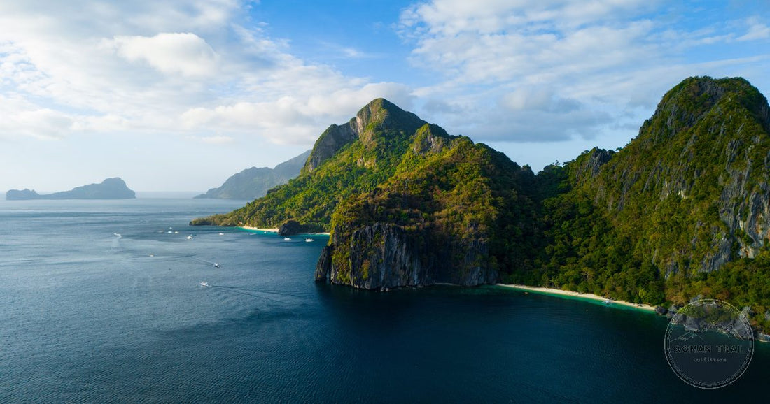 Aerial view of El Nido Palawan limestone karsts and turquoise water, Philippines women's packing list destination