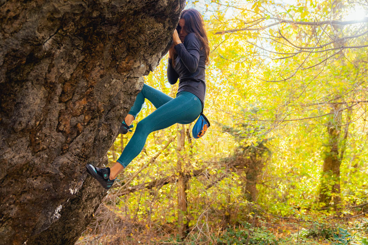 Load video: Girl climbing wearing roman trail base layer