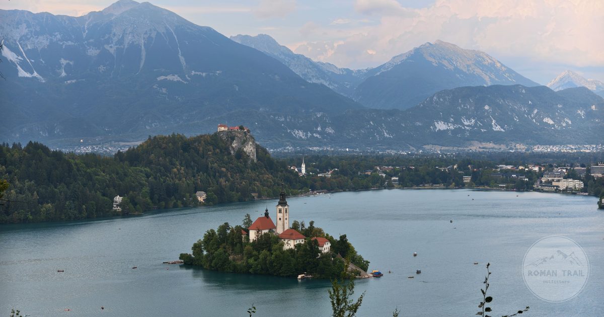 Lake Bled and its island church with the Alps behind, Slovenia