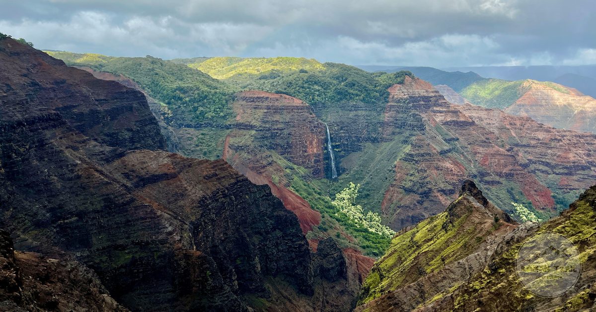 The red and green cliffs of Waimea Canyon on Kauai, Hawaii