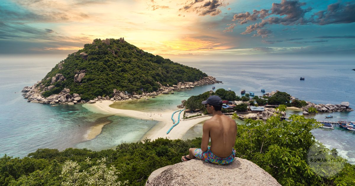 Sunset over Koh Nang Yuan island, Thailand