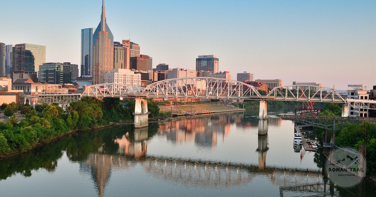 Pedestrian bridge over the Cumberland River with the Nashville skyline behind, Nashville for women travelers