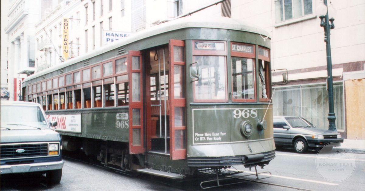 St Charles Avenue streetcar on the Garden District line, New Orleans for women travelers