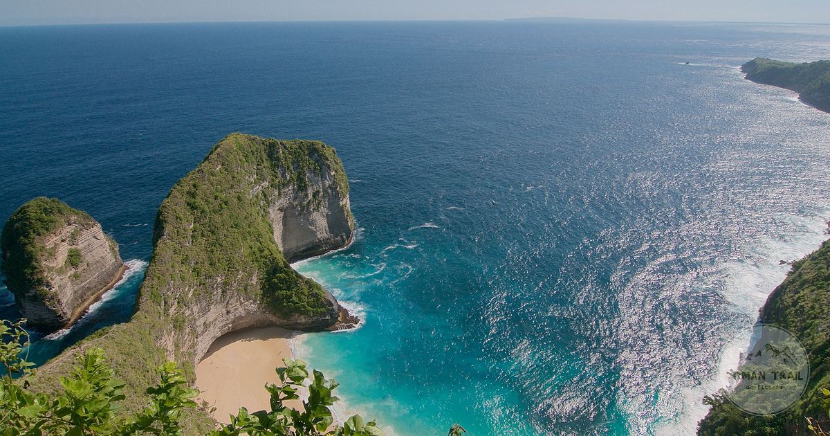 Aerial view of Kelingking Beach and its cliffs on Nusa Penida, Indonesia